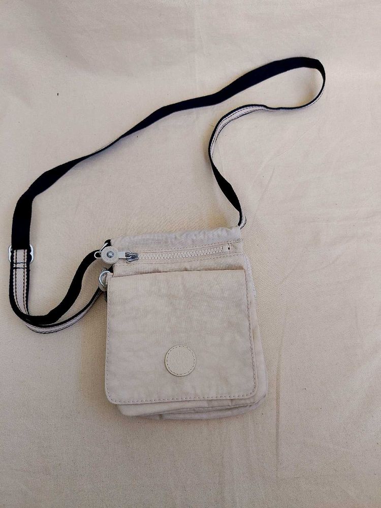 Kipling Authentic