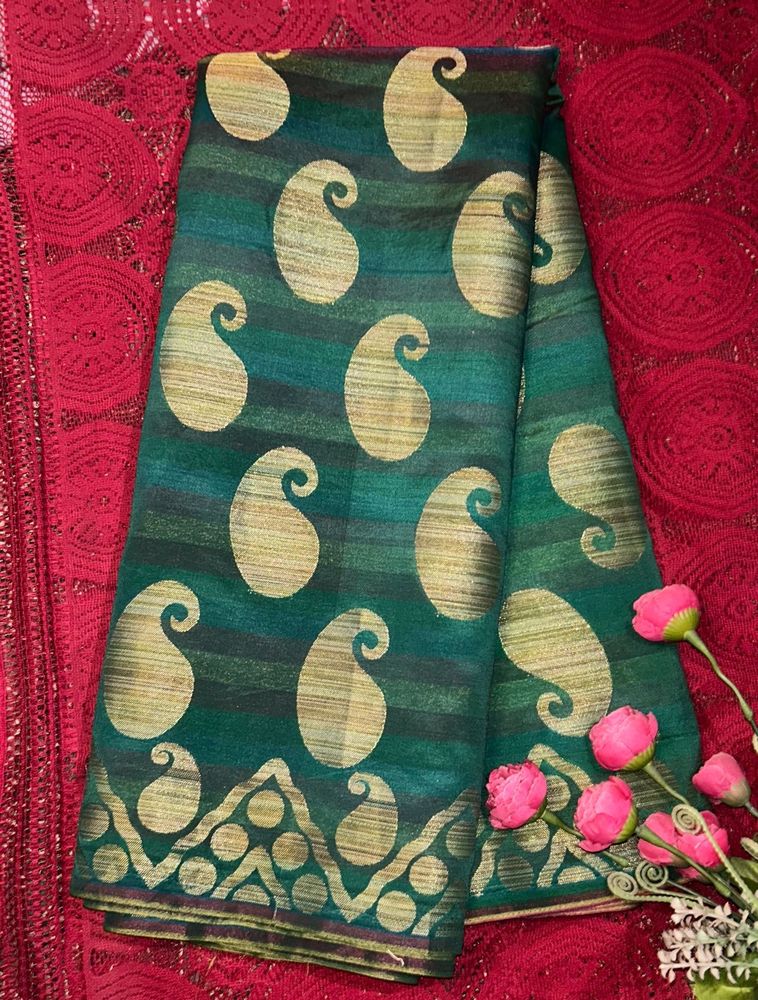 🌺New Green Paisley Saree🌺