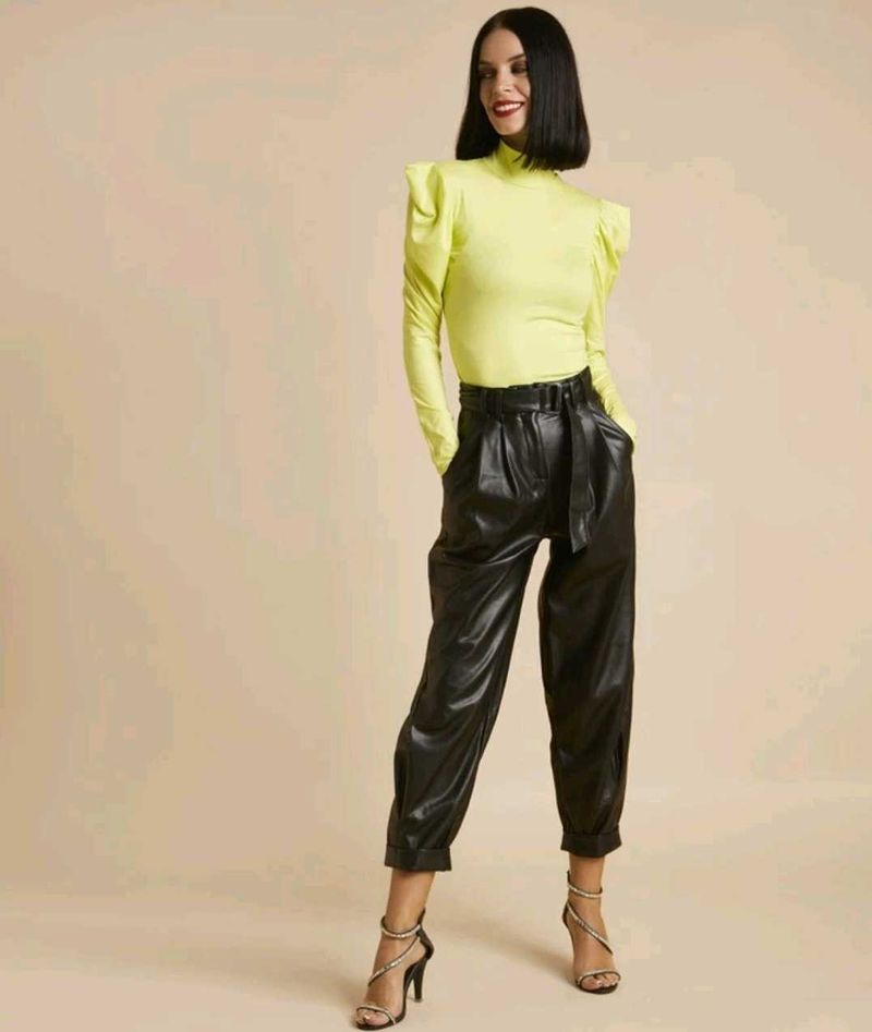 Bershka Casual Baloon Sleev Solid Women Bodysuit
