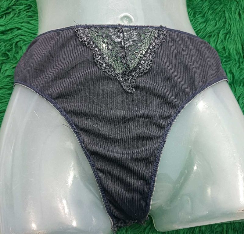 Lace Detail Brief🔥