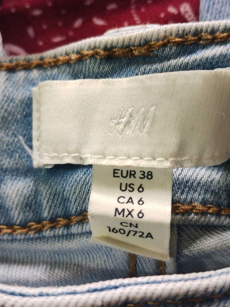 Light Wash Skinny Jeans