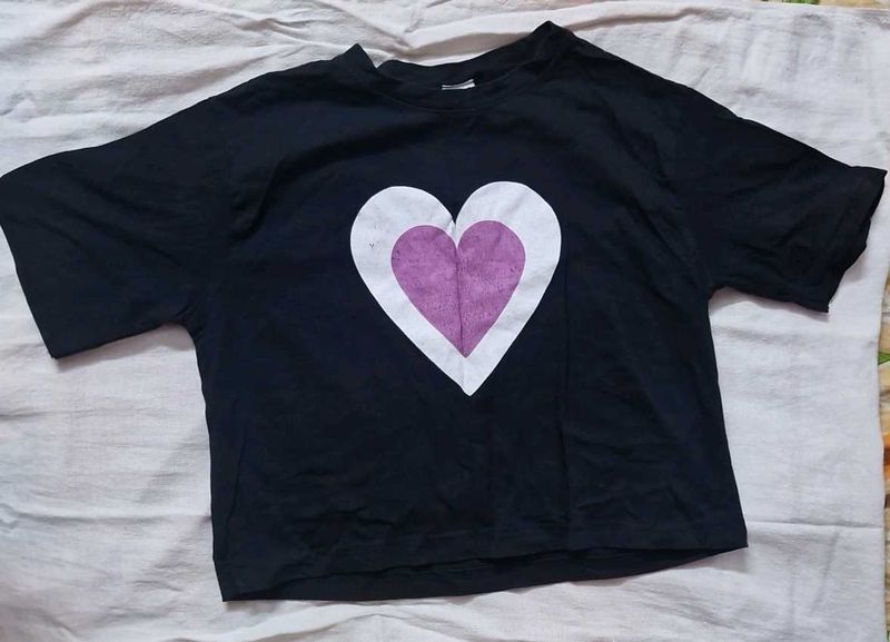 Black Heart Graphic Tee