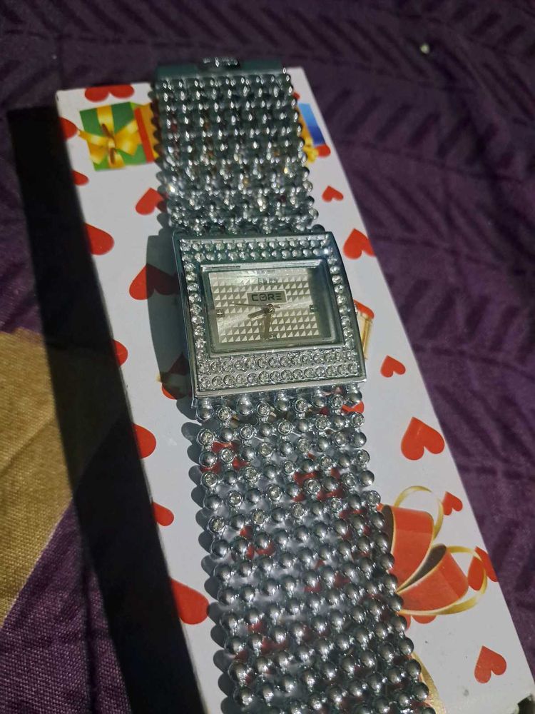 Good Diamond Type Fancy Watch&#39;