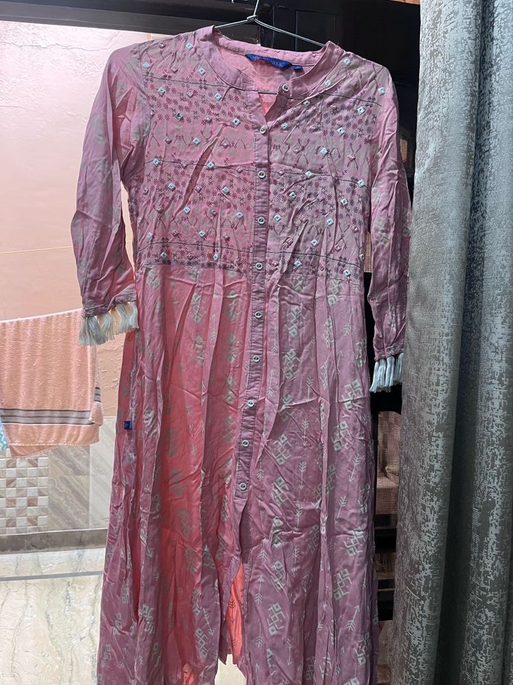 Pink Kurti Stylish