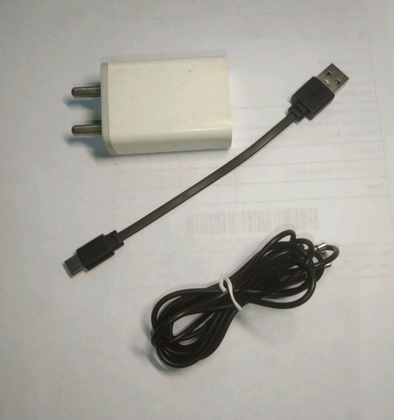 Adapter With Lighting Connector And Headphone Jack