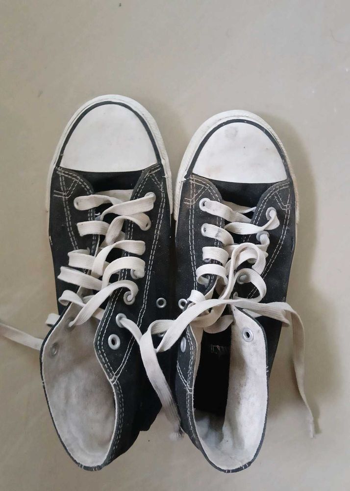 Classic Black Sneakers