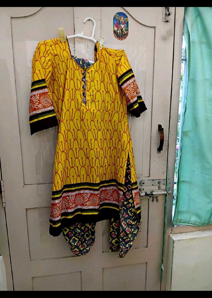 Salwar Suit Set With Knot