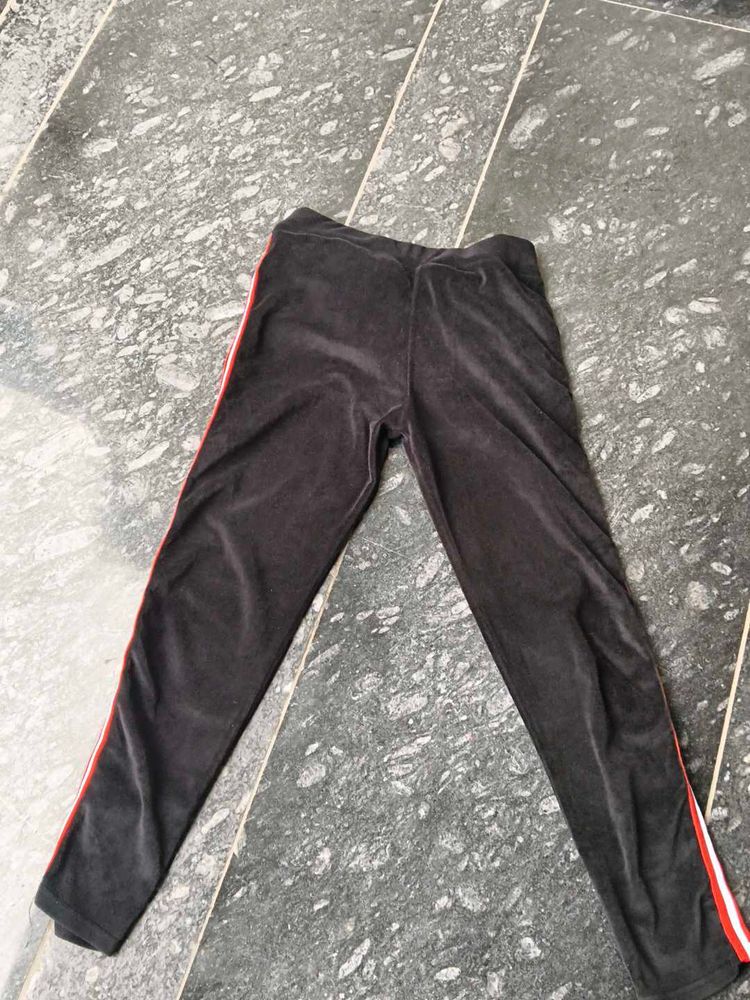 2 Velvet Track Pants - Trendy &amp; Comfy