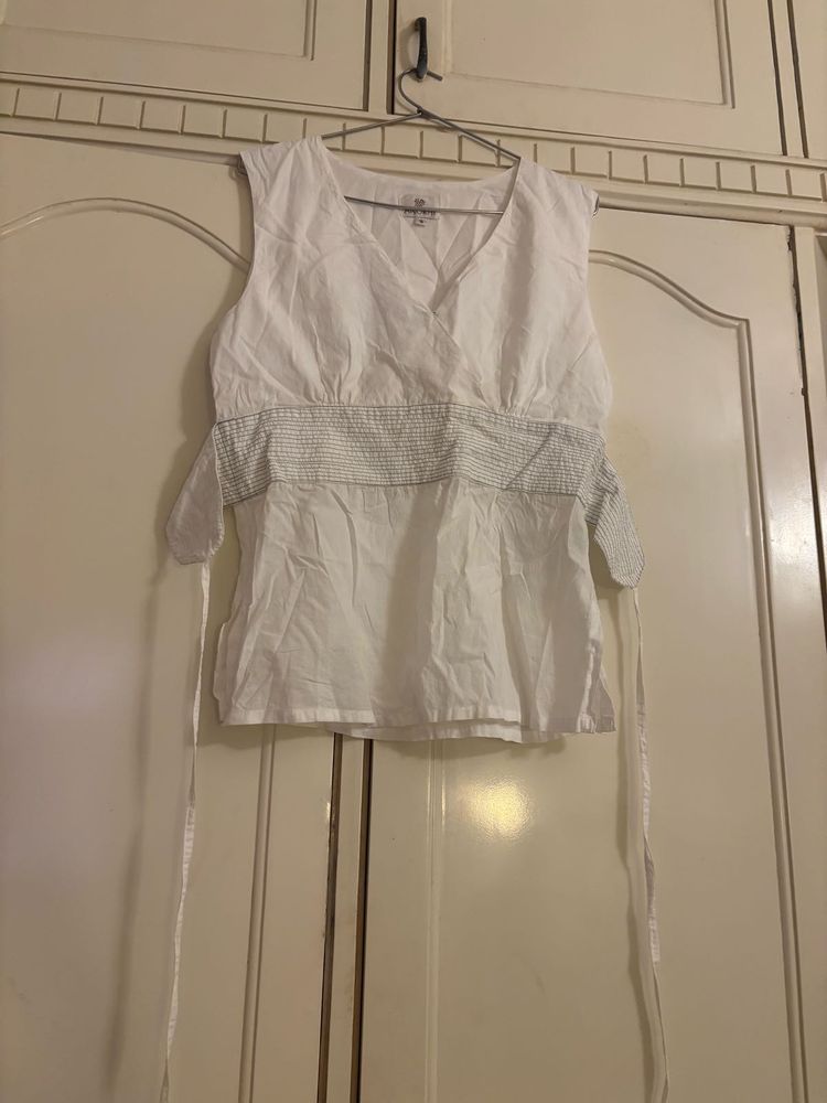 ANOKHI White Top with Belt