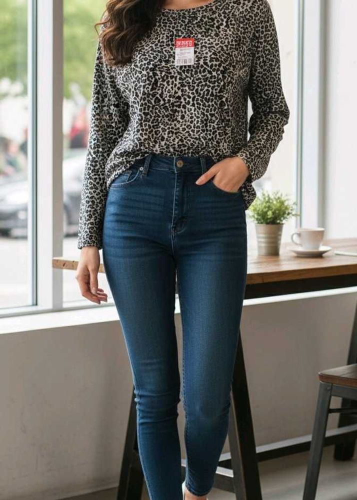 ✅Cheeta Print Knite Top✅