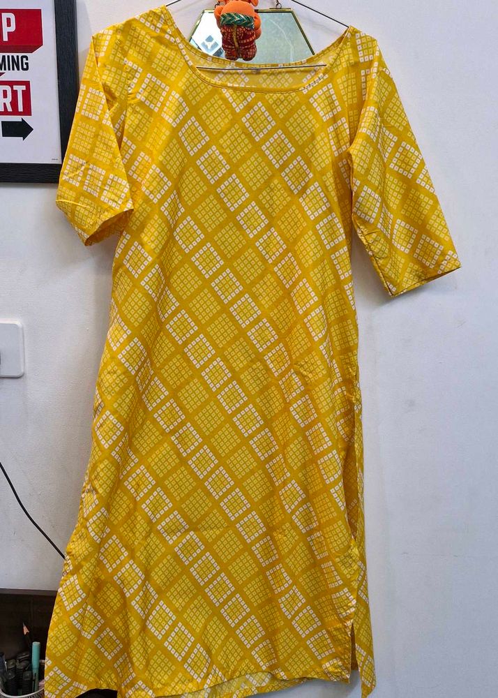 Yellow &amp; White Checkered Kurti