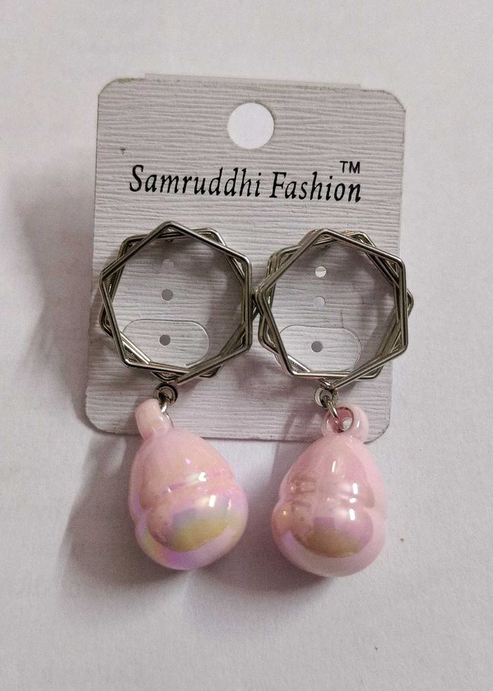 Elegant Pearl Stud