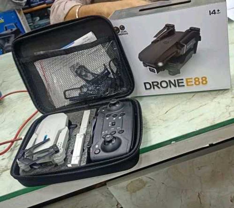 Double Bettry Doubles Camera E88 Pro Max Drone
