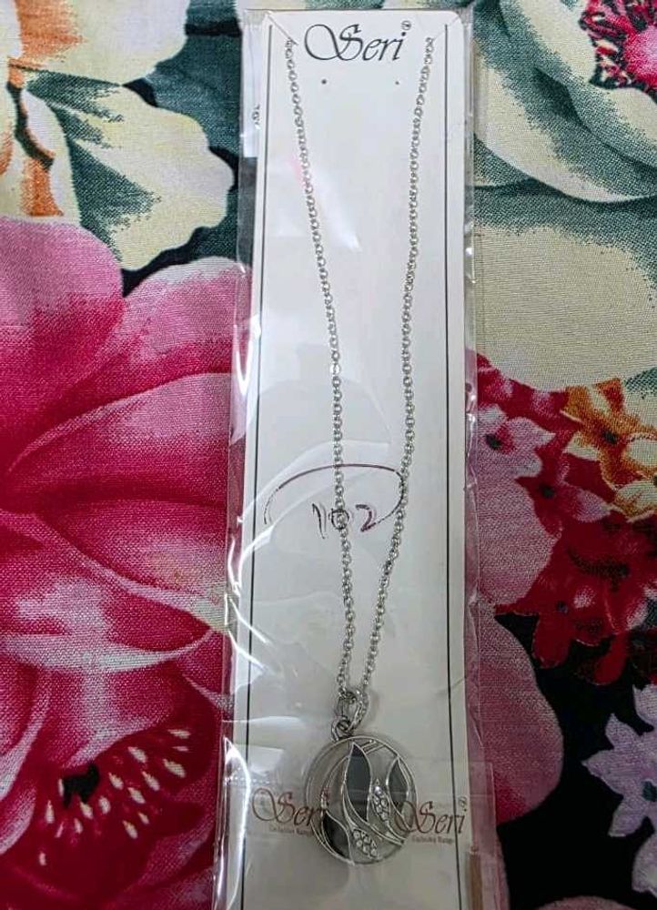 Seri Silver Tone Pendant Necklace