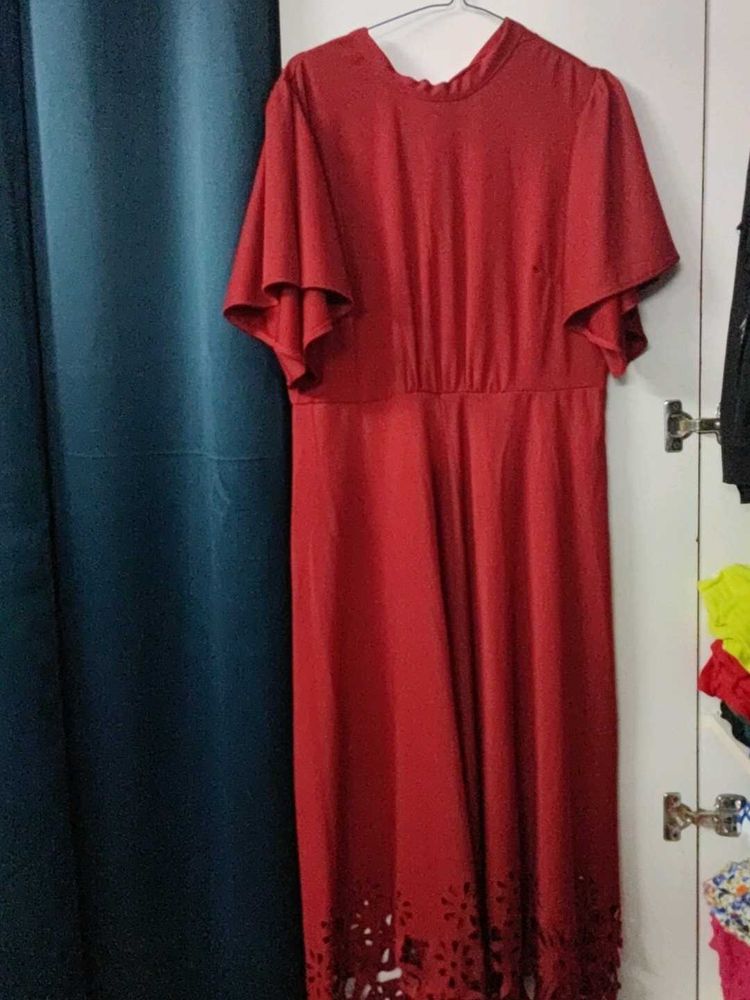 Elegant Maroon  Midi Dress