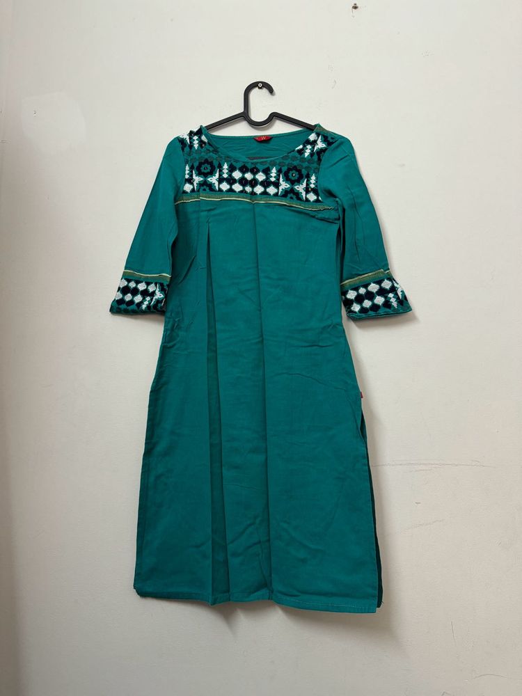 Size 6 Green W Kurti