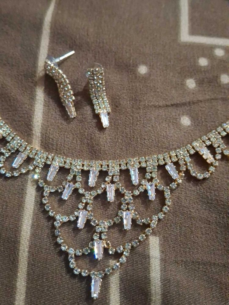 Rhinestone Necklace &amp; Earring Set