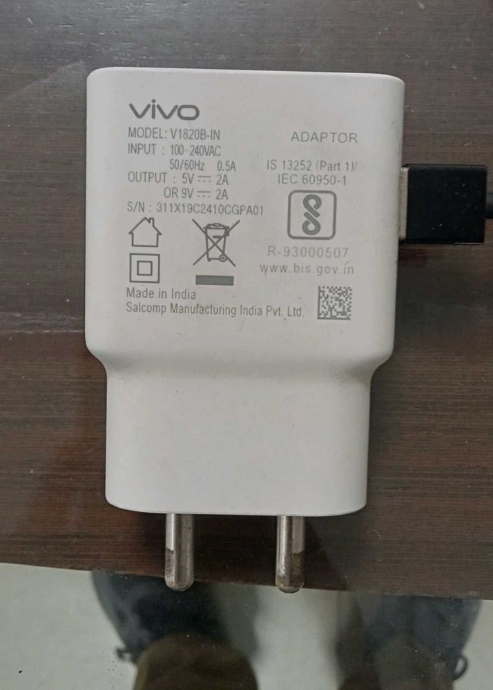 VIVO NEW AND ORIGINAL TYPE C MOBILE CHARGER