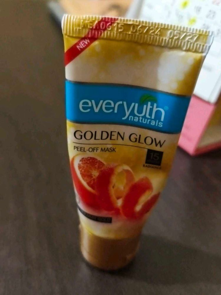 Everyuth Golden Glow Mask