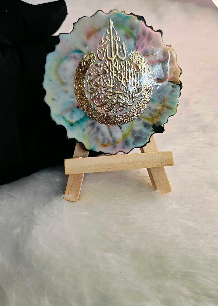 Resin Show Pieces