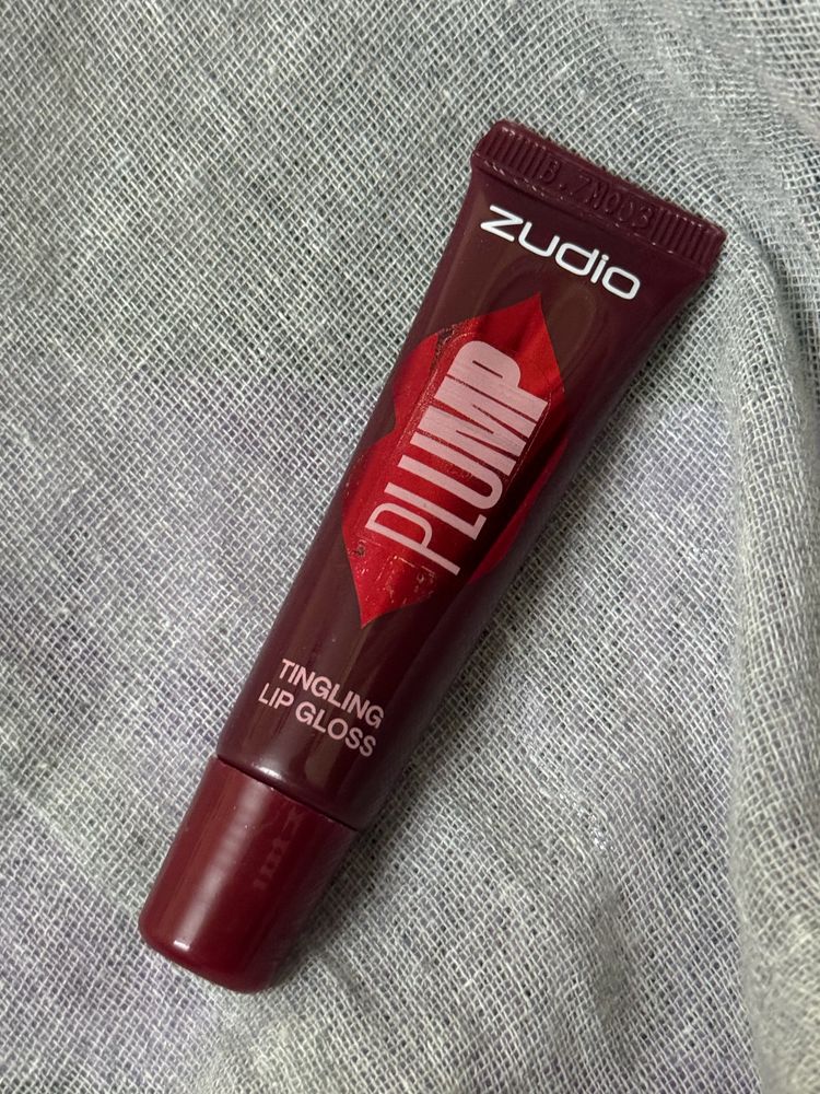 Lip Gloss From Zudio