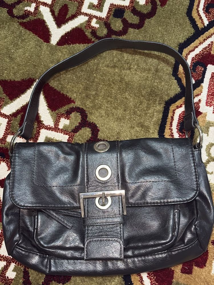 Pull And Bear Black Shoulder Bag