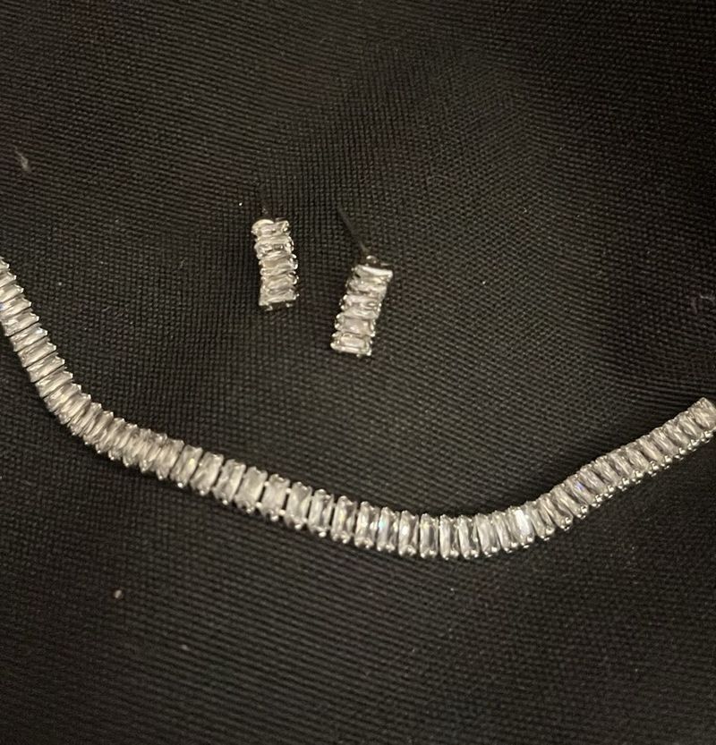 Sparkling Necklace Set