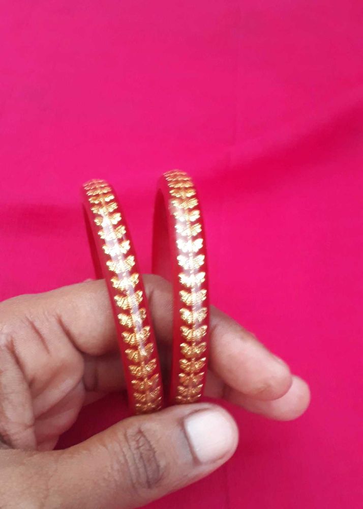 Red &amp; Gold Bangles