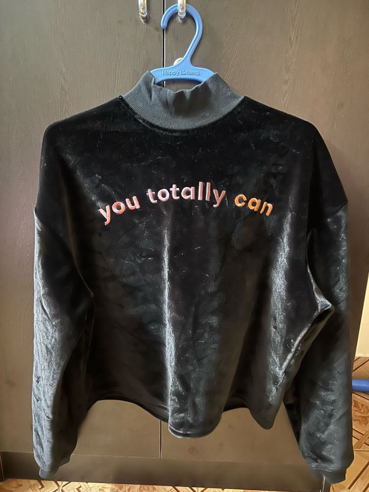 Black Velvet Top Oversize