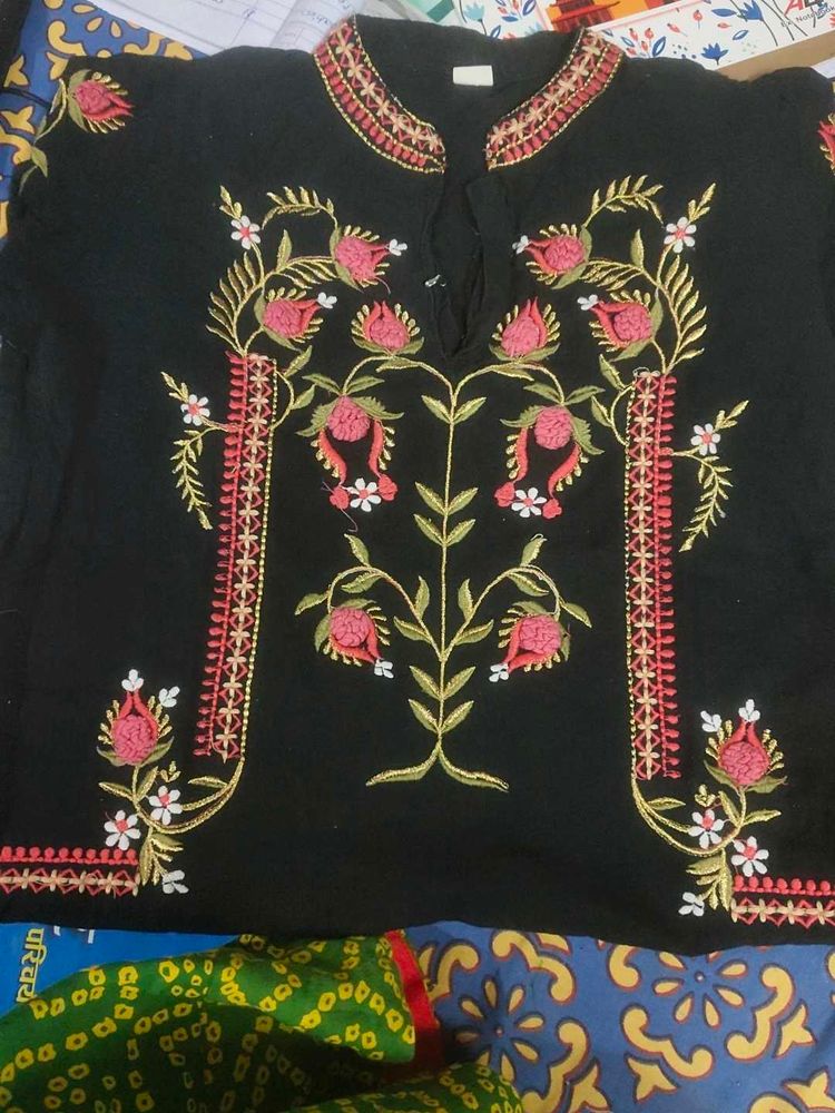Black Kurta With Thred Work