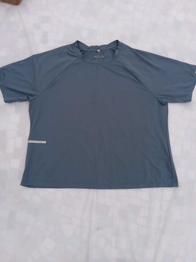 H&amp;M  Gym T-Shirt