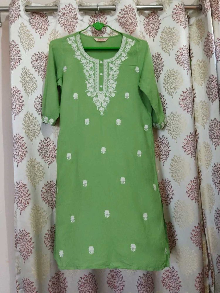 Green Embroidered Kurta✨