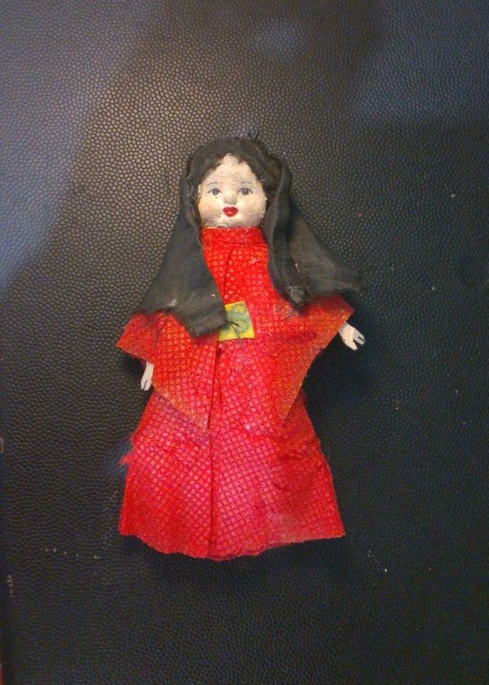 Antique Japanese Doll Showpiece.