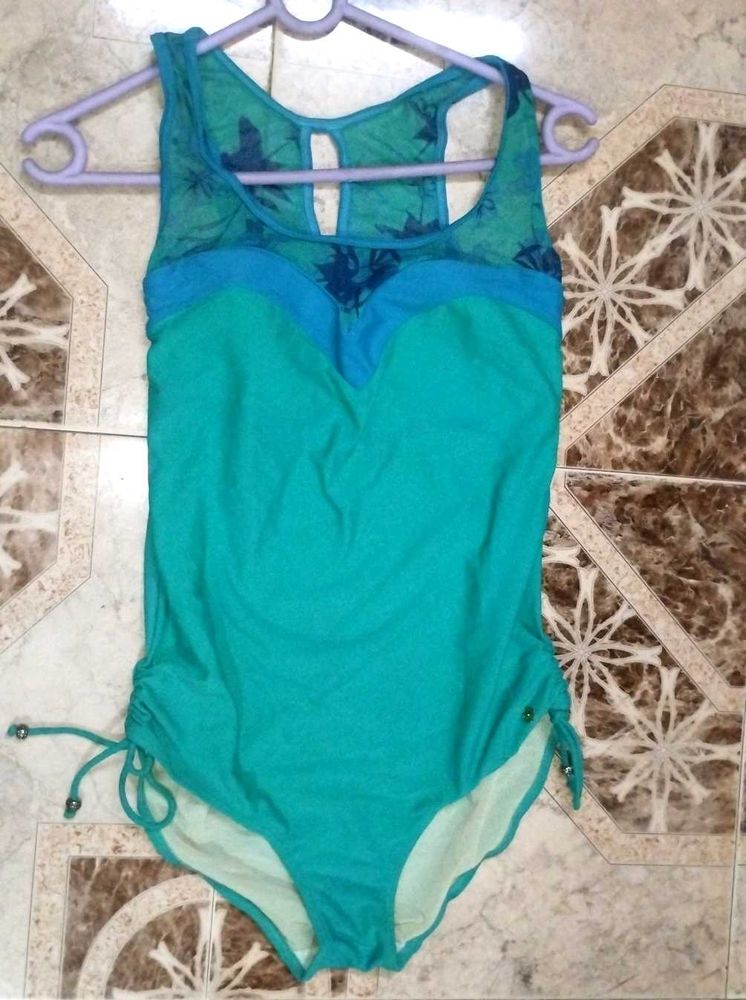 Cute Onepiece Bikini Swimsuit