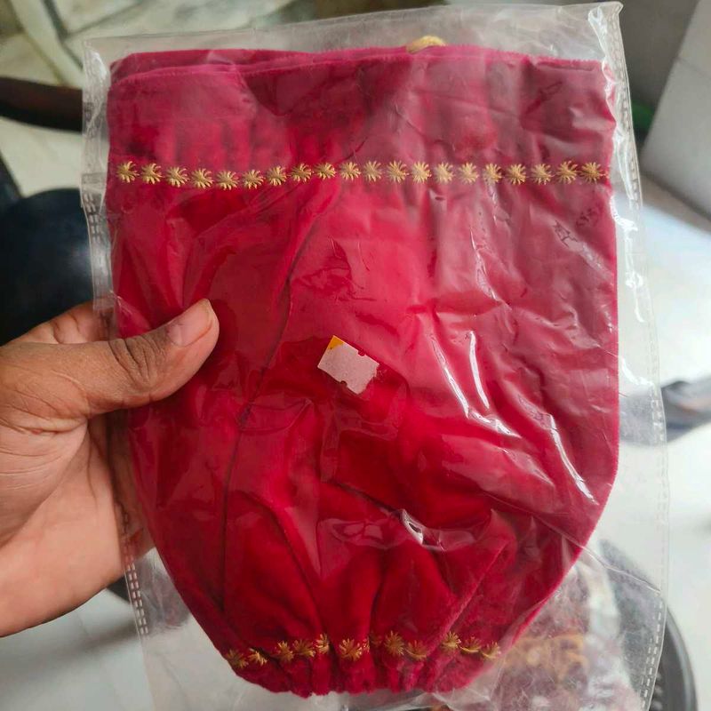 Red &amp; Gold Velvet Bride Chura Cover