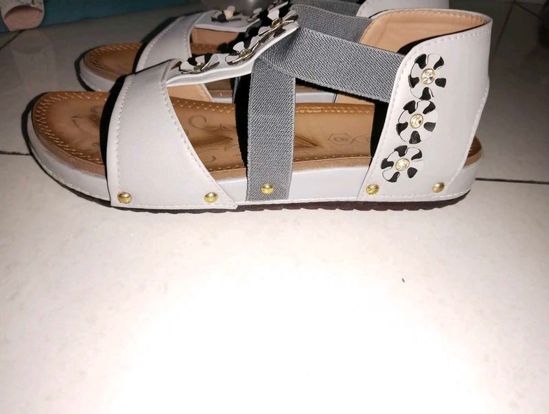 flat sandals