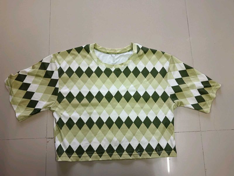 New Green Crop Top 💚🟢