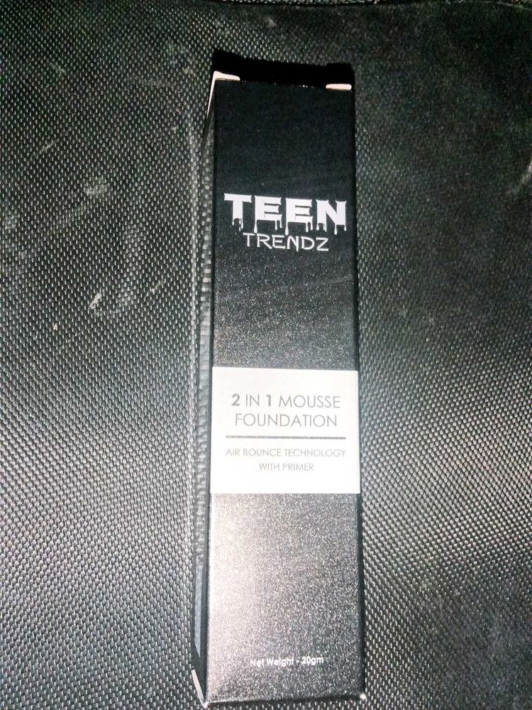 Teen Trendz 2-in-1 Mousse Foundation