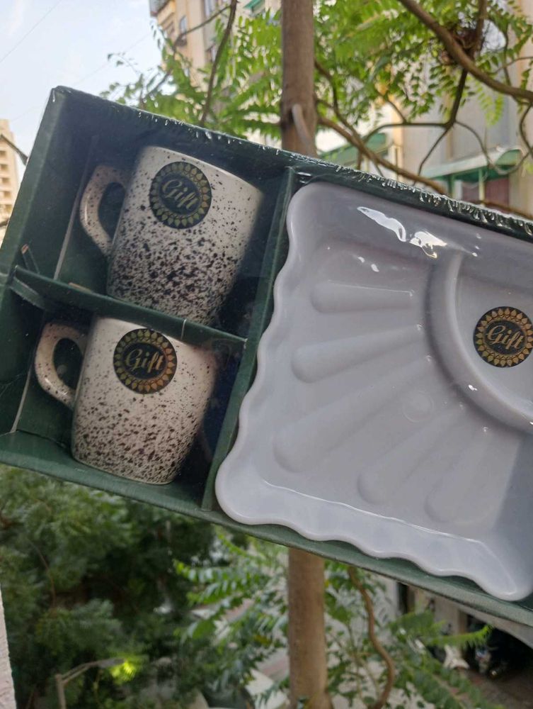 Fiza Set Of 2 Cups And 1 Platter