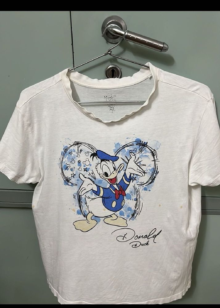 Donald Duck Graphic Tee