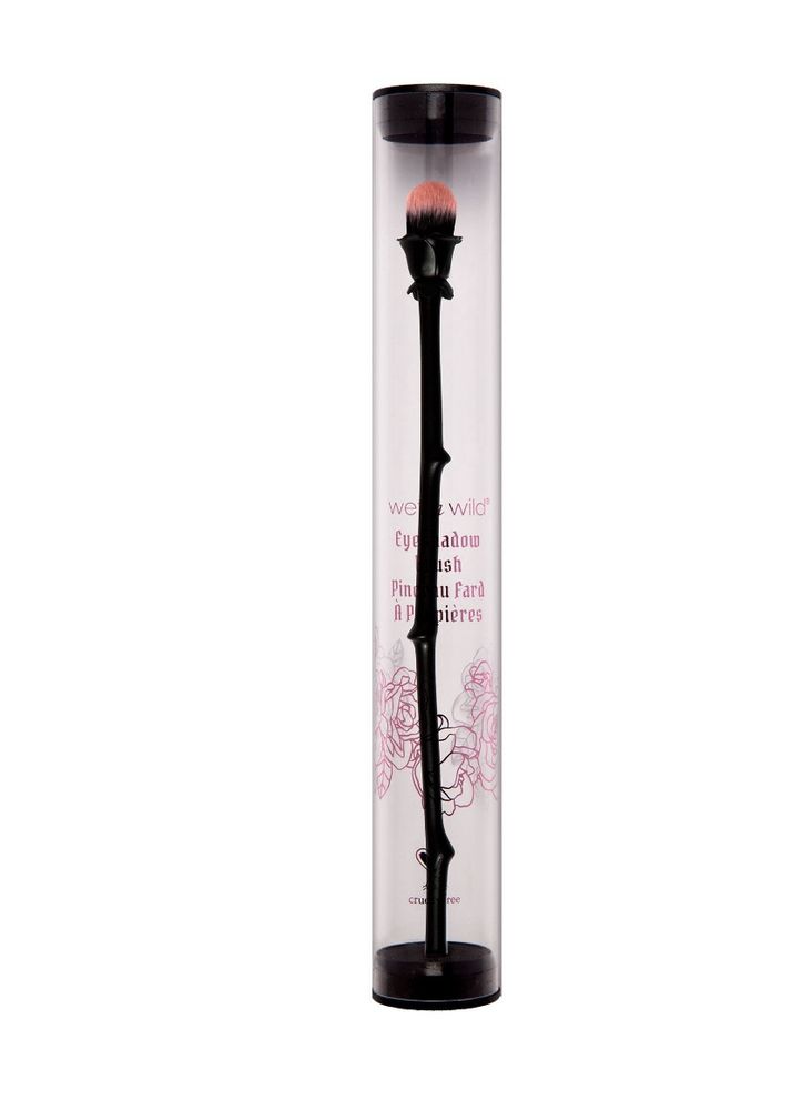 Wet N Wild Rebel Rose Eyeshadow Brush