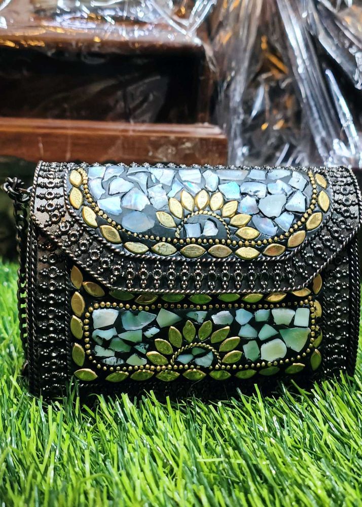 Women Handbag (Clutch)