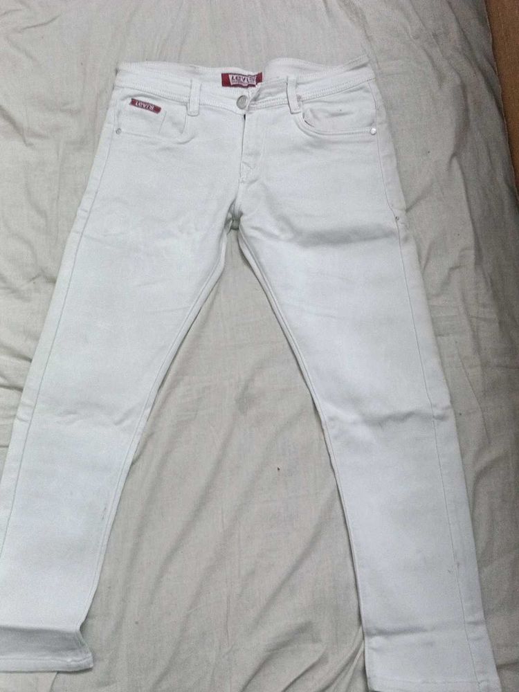 It&#39;s A White Jeans