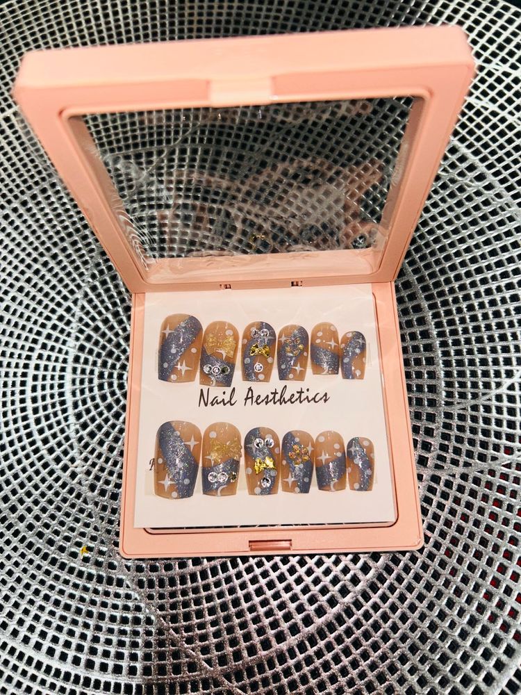 Press-on Nail Set