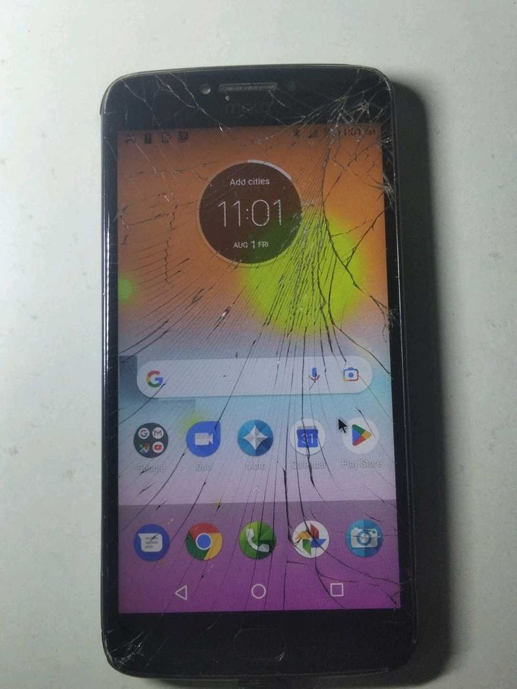 Moto E4 Plus