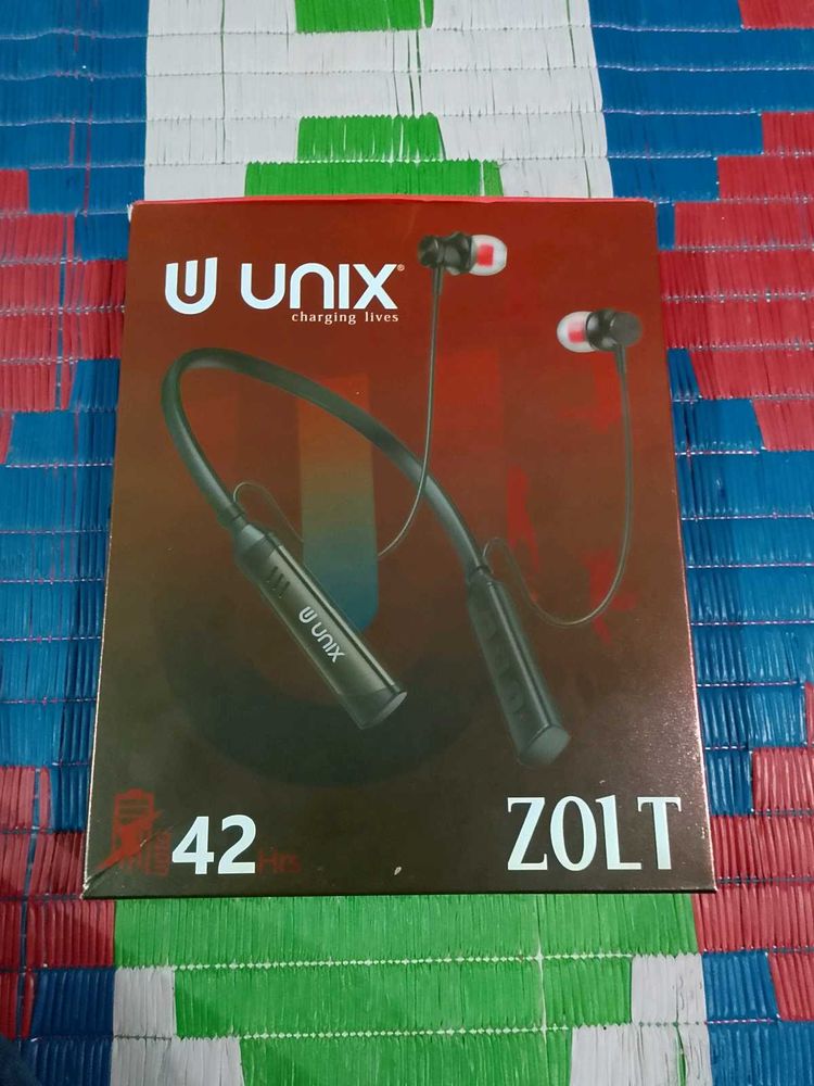 Unix zolt neck headphone