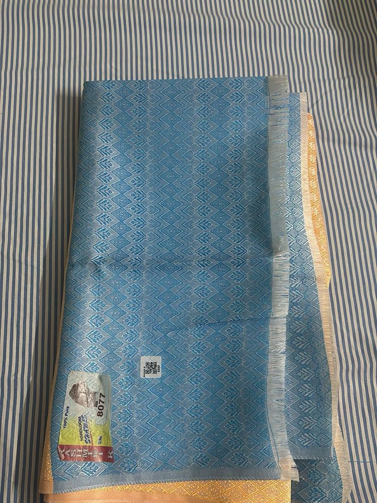 Elegant Blue Woven ponadai shawl