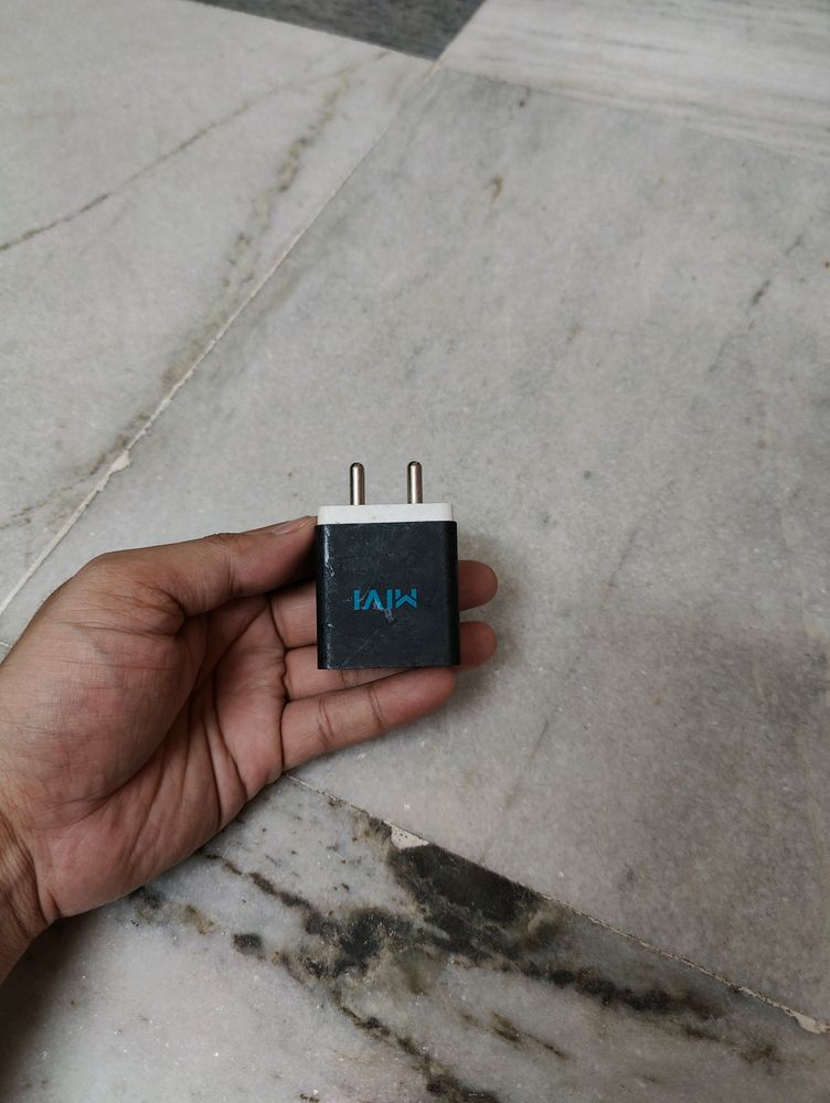 Mivi WC231 3.1A Dual Port