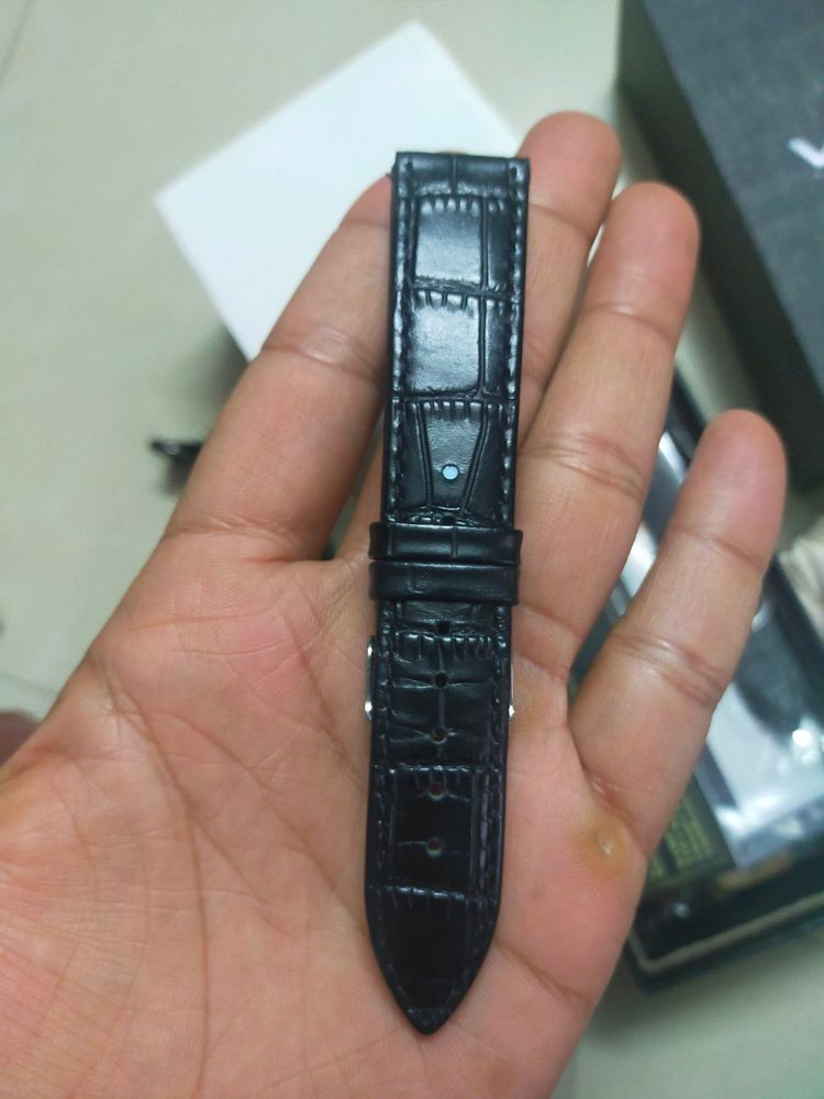 A New Black Strap 20mm