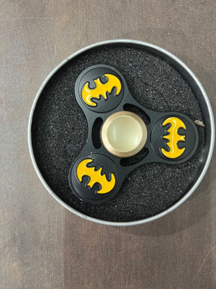 BatMan Widget Spinner Heavy Quality New With Box